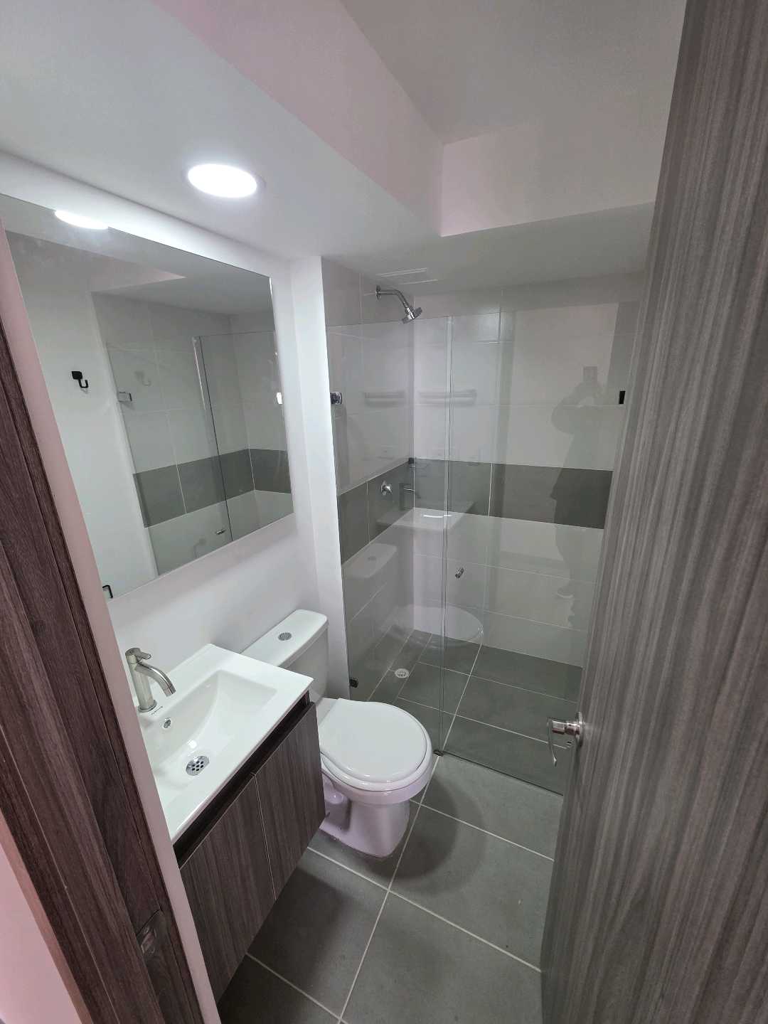 Arriendo apartamento calasanz