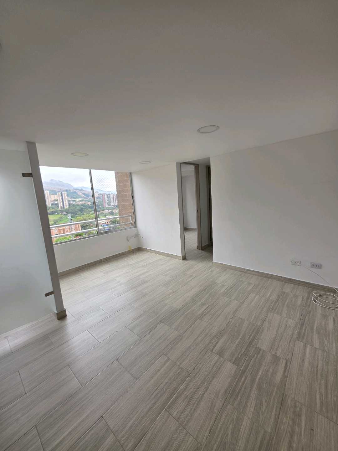 Arriendo apartamento calasanz