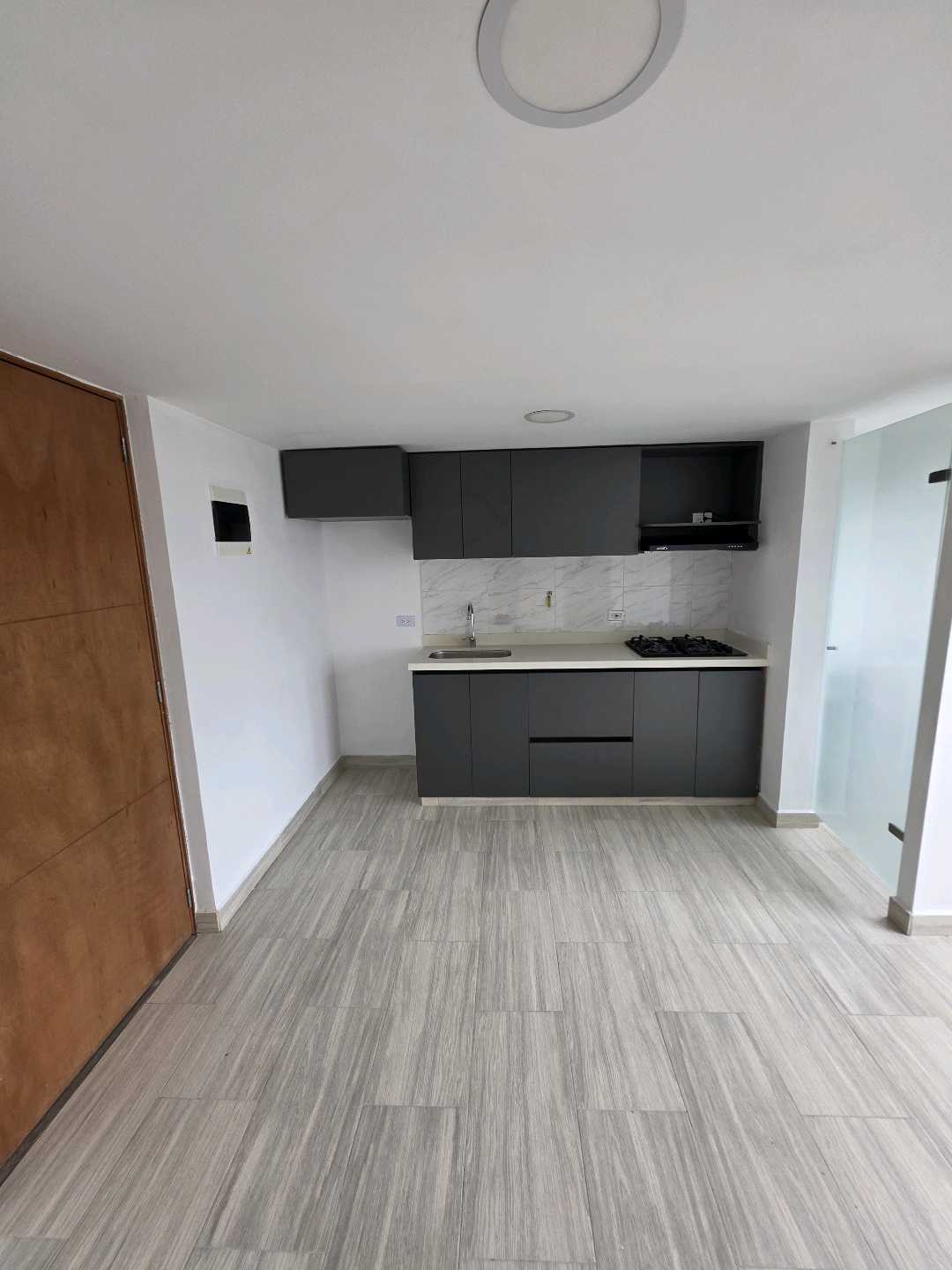 Arriendo apartamento calasanz