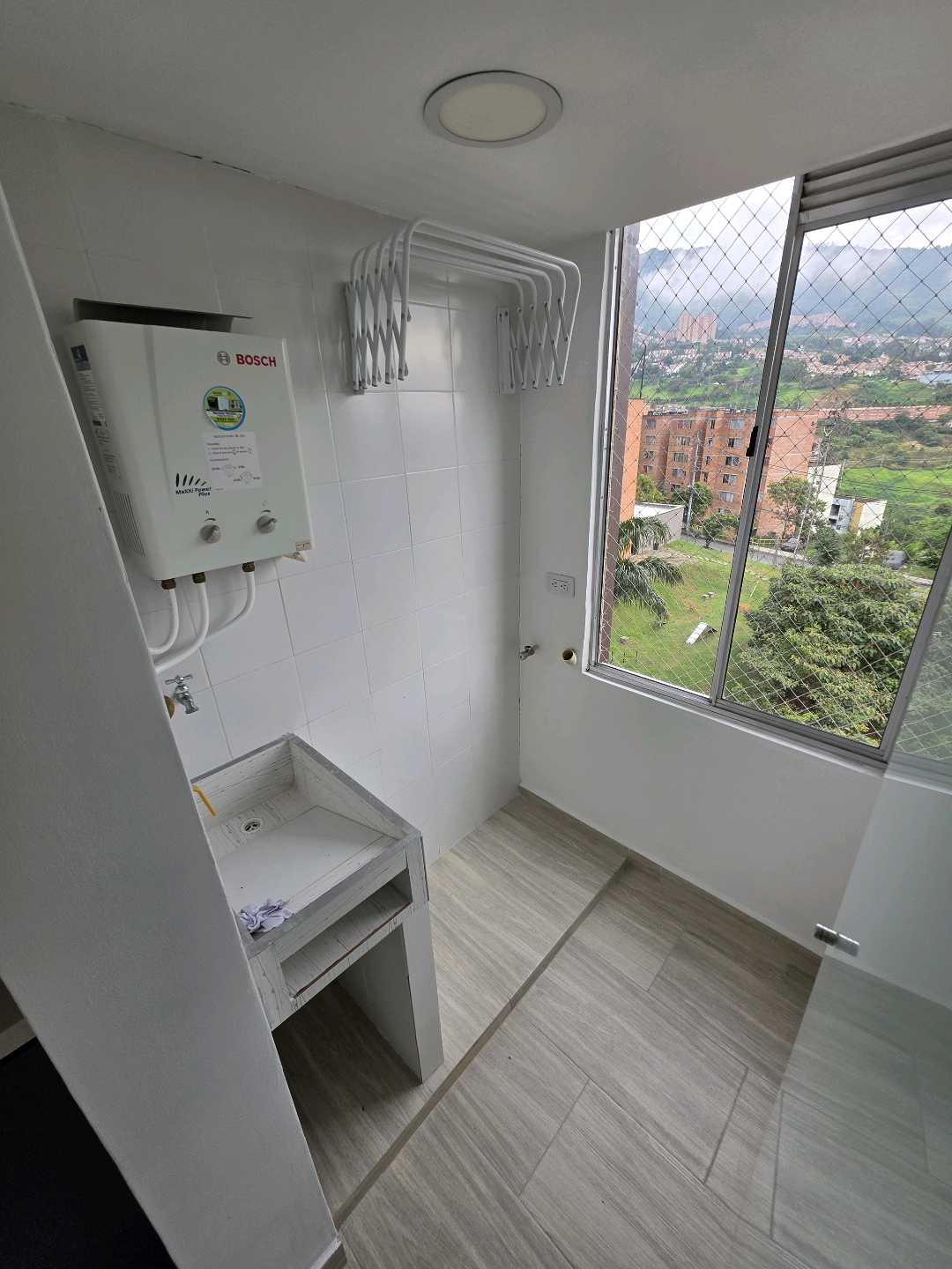 Arriendo apartamento calasanz