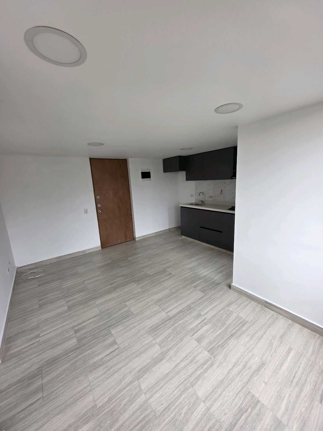 Arriendo apartamento calasanz