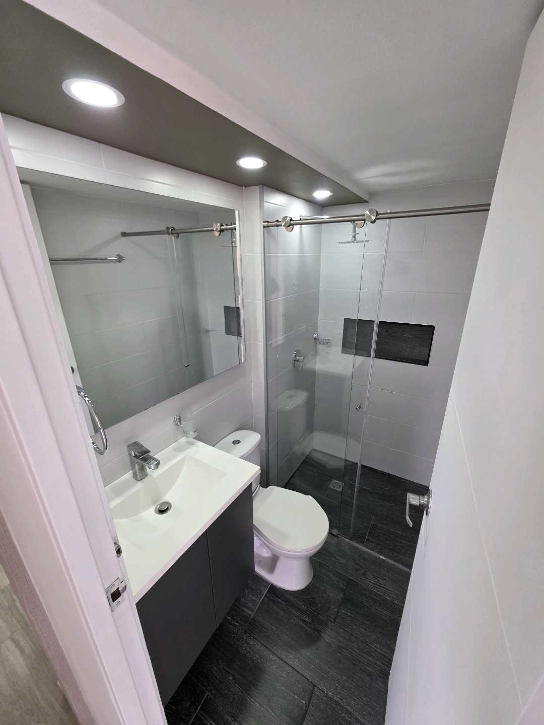 Arriendo apartamento calasanz