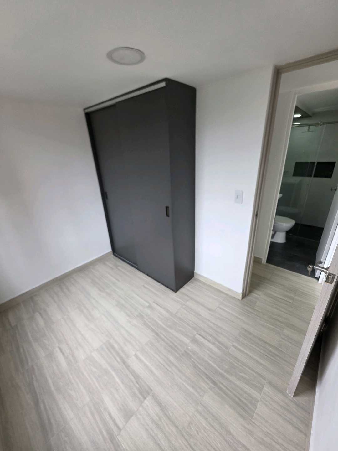 Arriendo apartamento calasanz