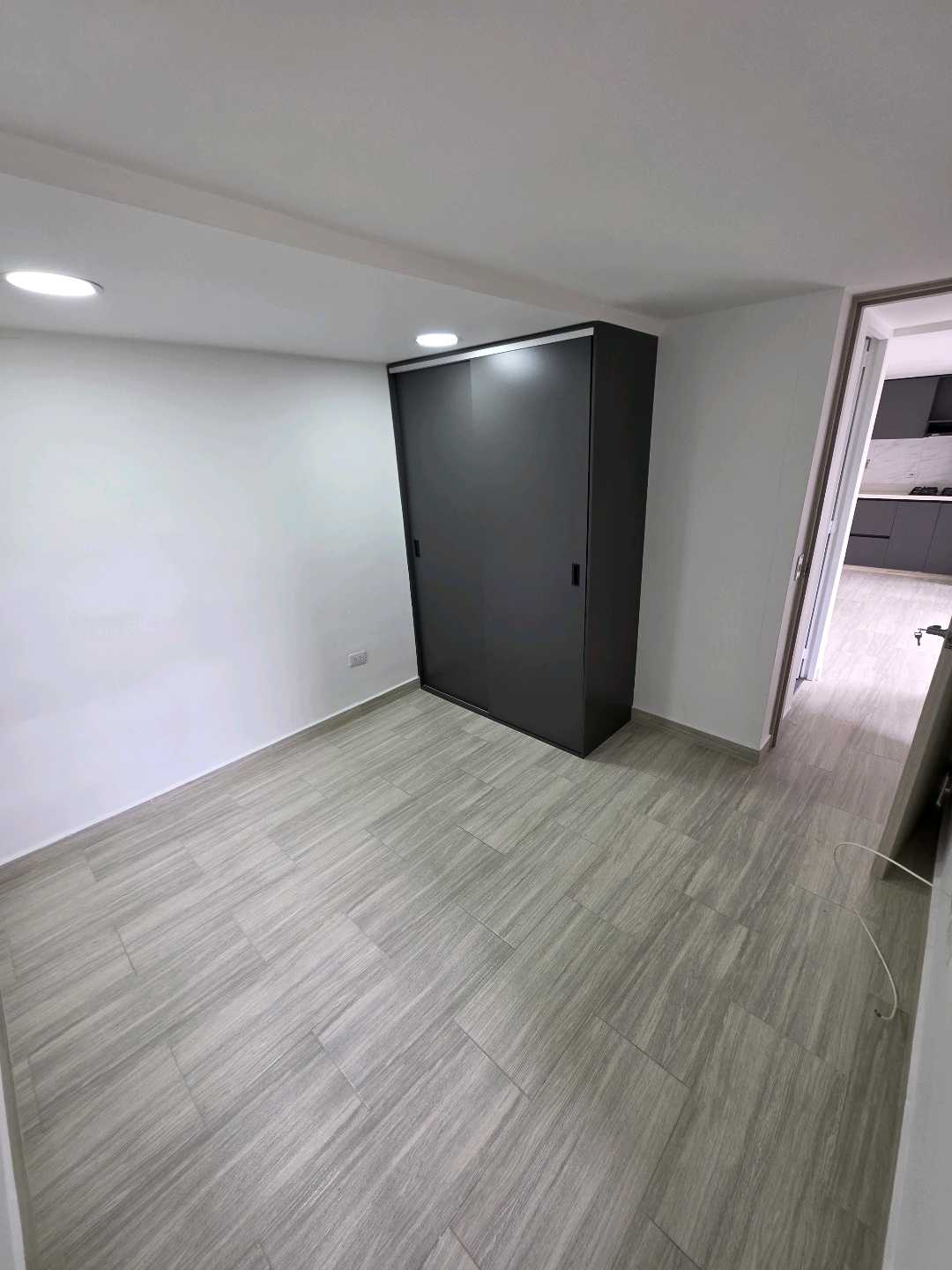Arriendo apartamento calasanz