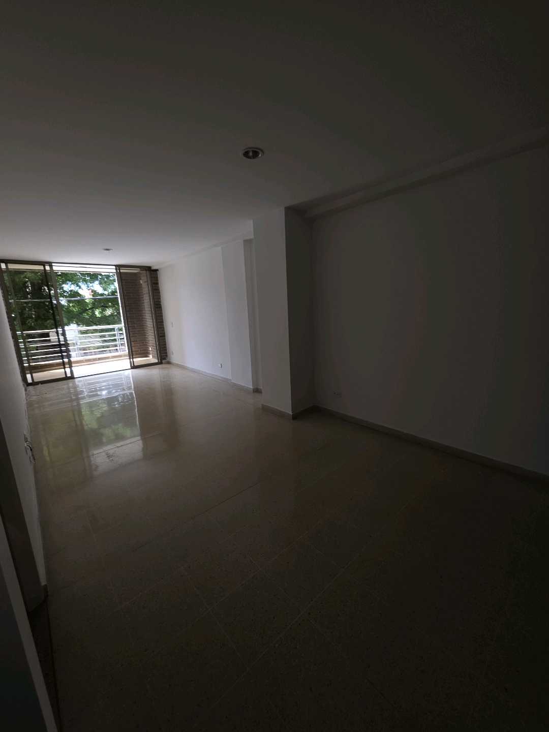 Arriendo apartamento calasanz