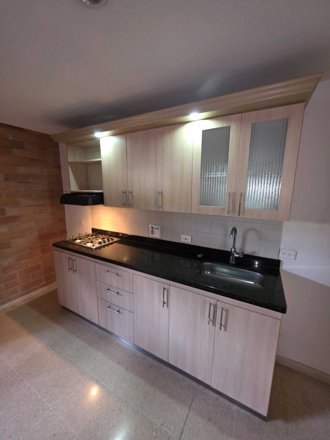 Arriendo apartamento calasanz