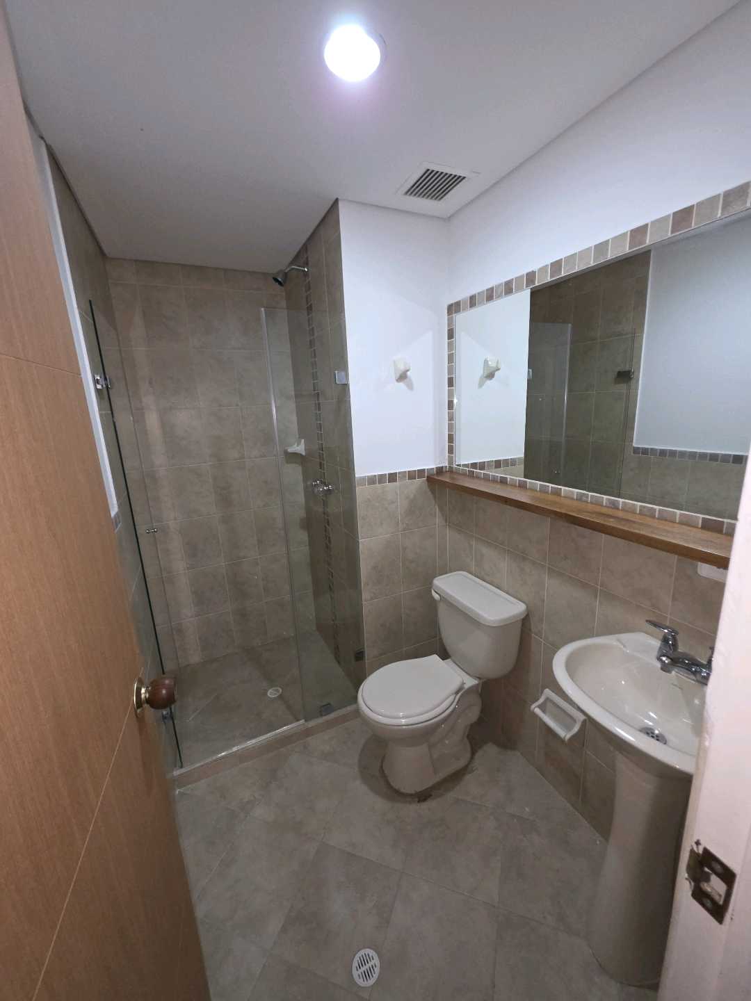 Arriendo apartamento calasanz
