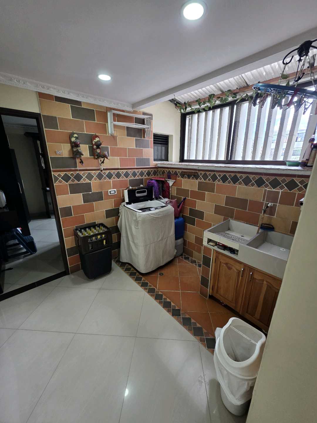 Arriendo apartamento calasanz