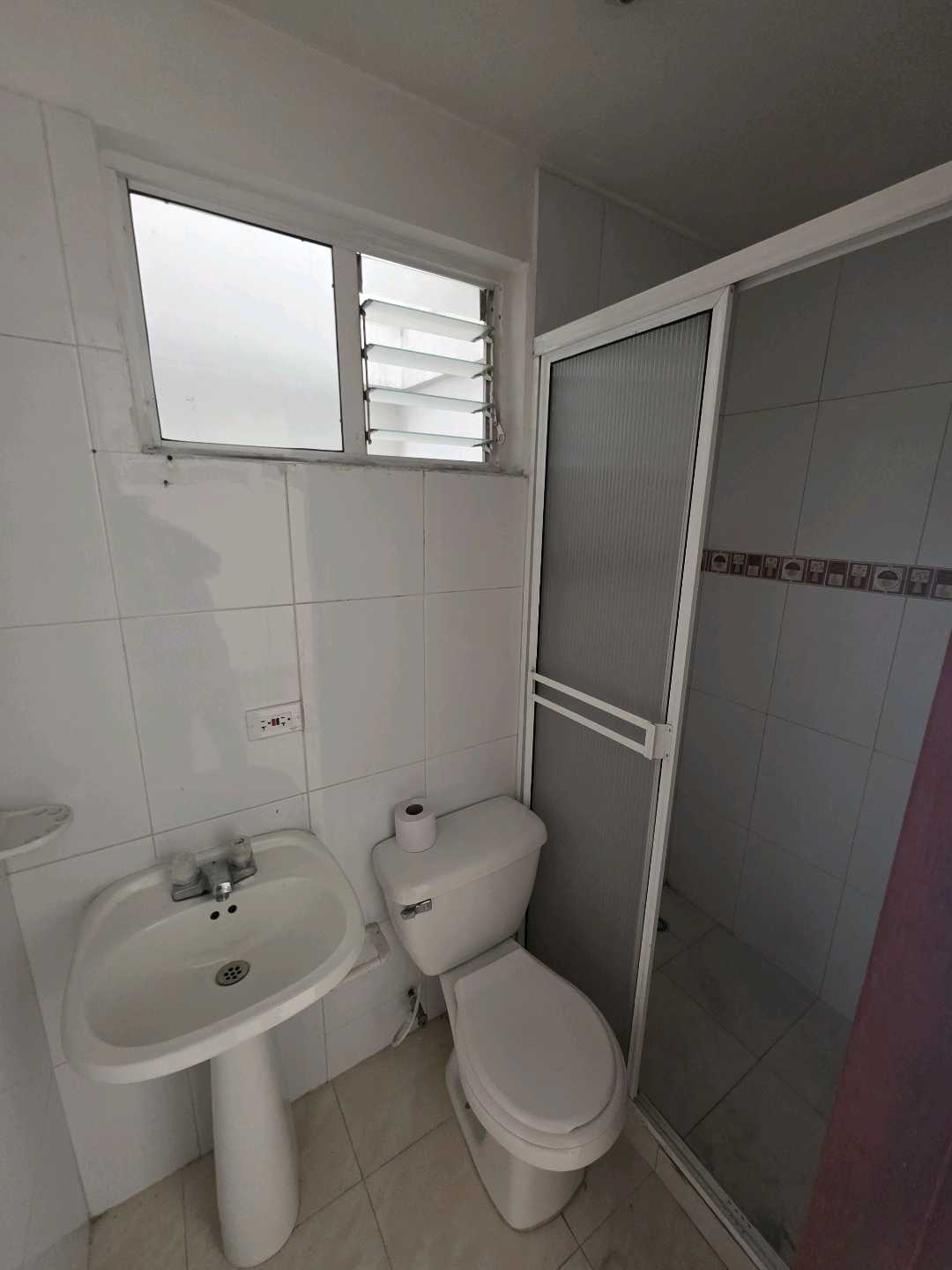 Arriendo apartamento calasanz