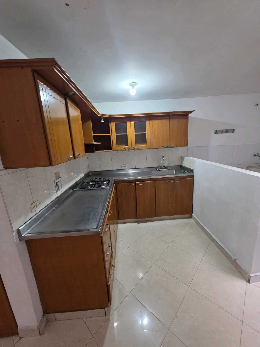 Arriendo apartamento calasanz