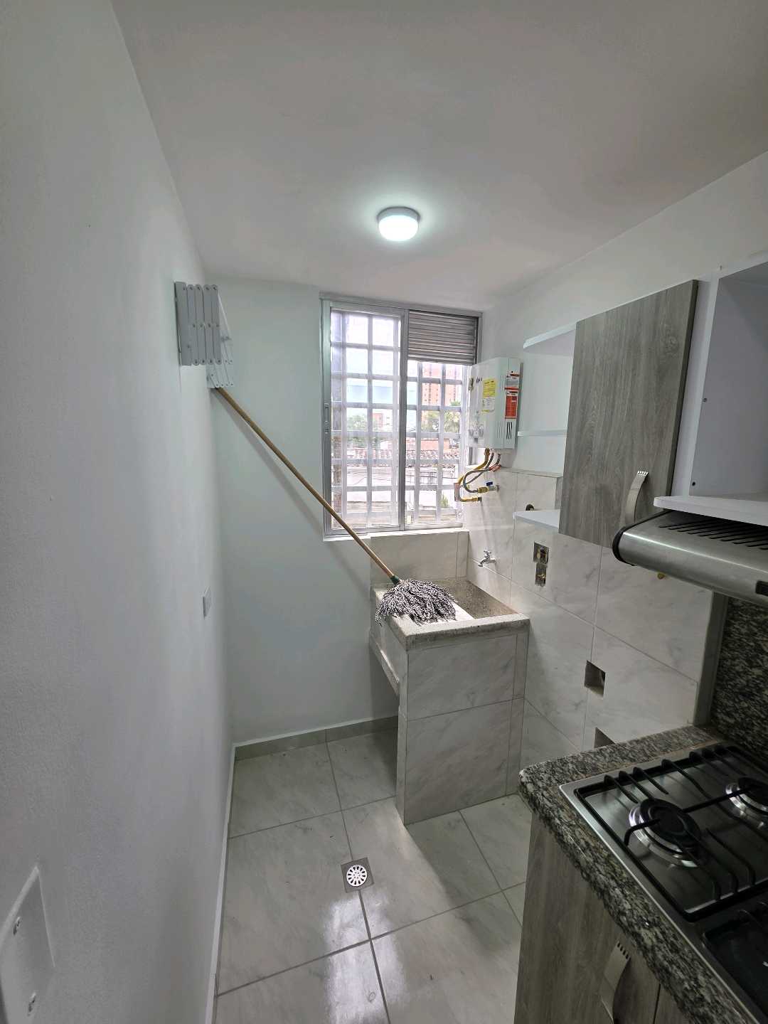 Arriendo apartamento calasanz