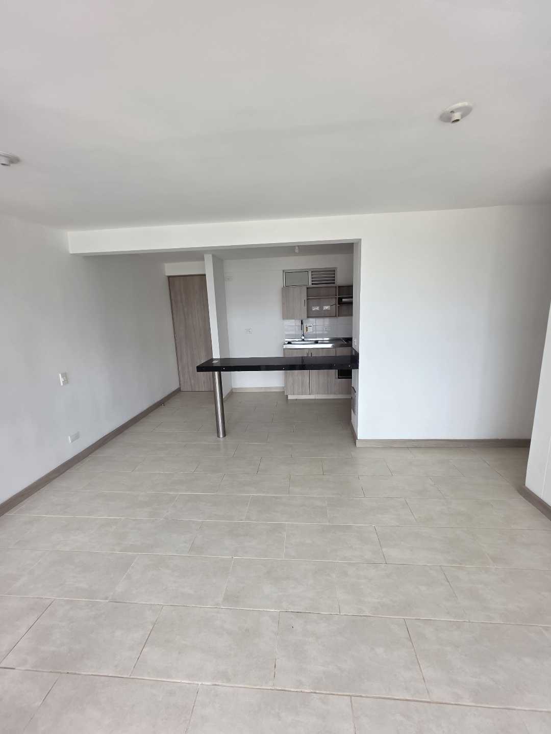 Arriendo apartamento calasanz