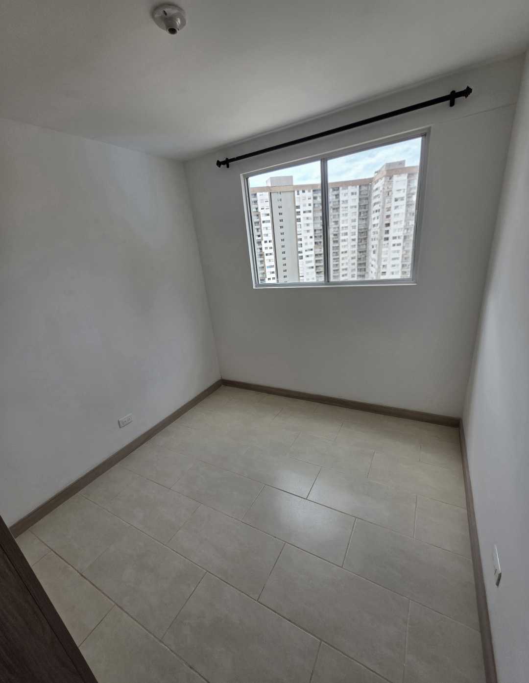 Arriendo apartamento calasanz