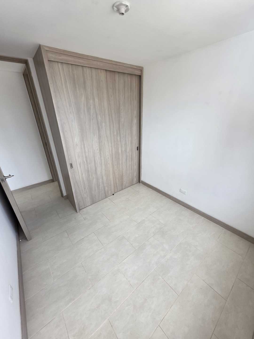 Arriendo apartamento calasanz