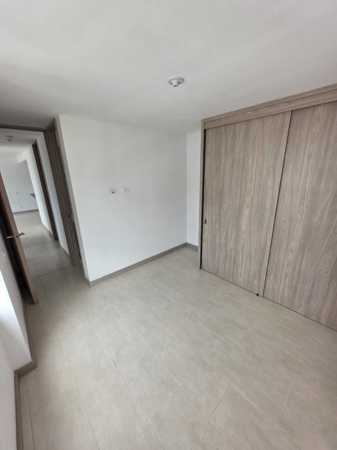 Arriendo apartamento calasanz