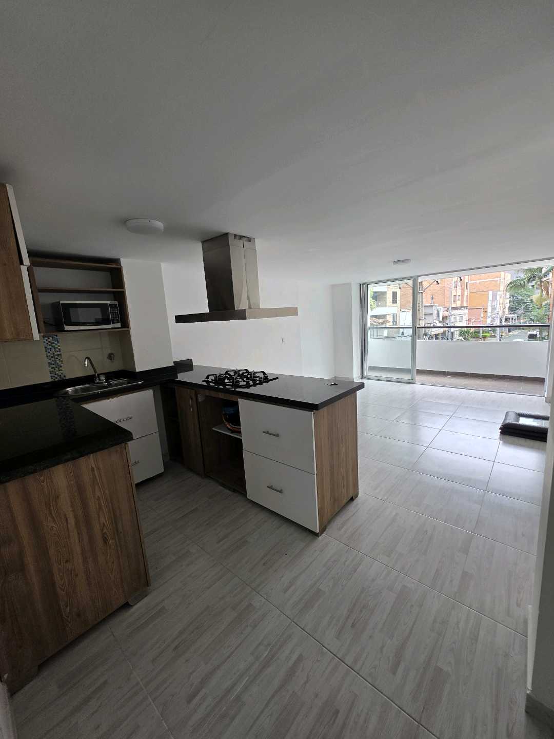 Arriendo apartamento castellana