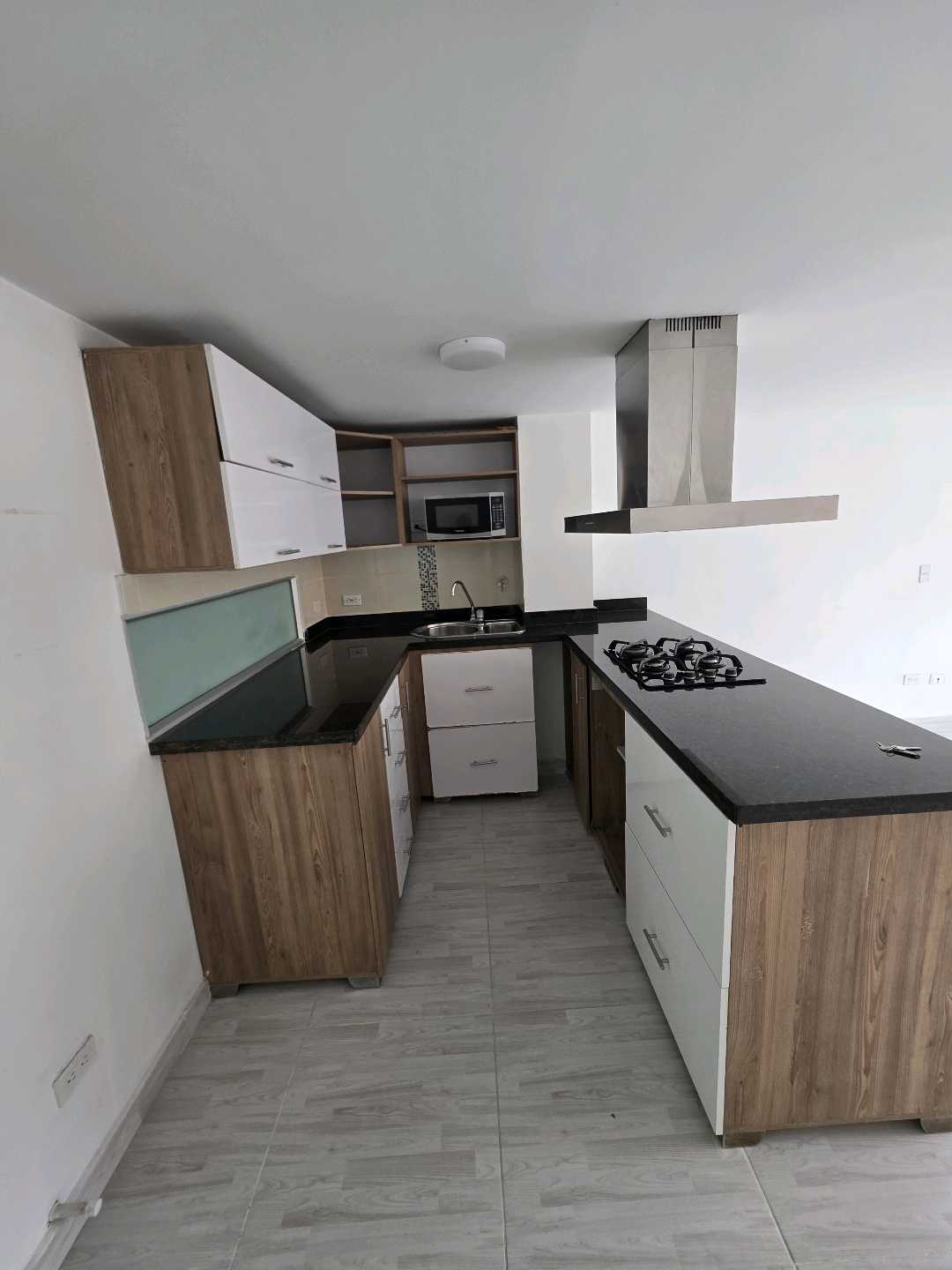Arriendo apartamento castellana