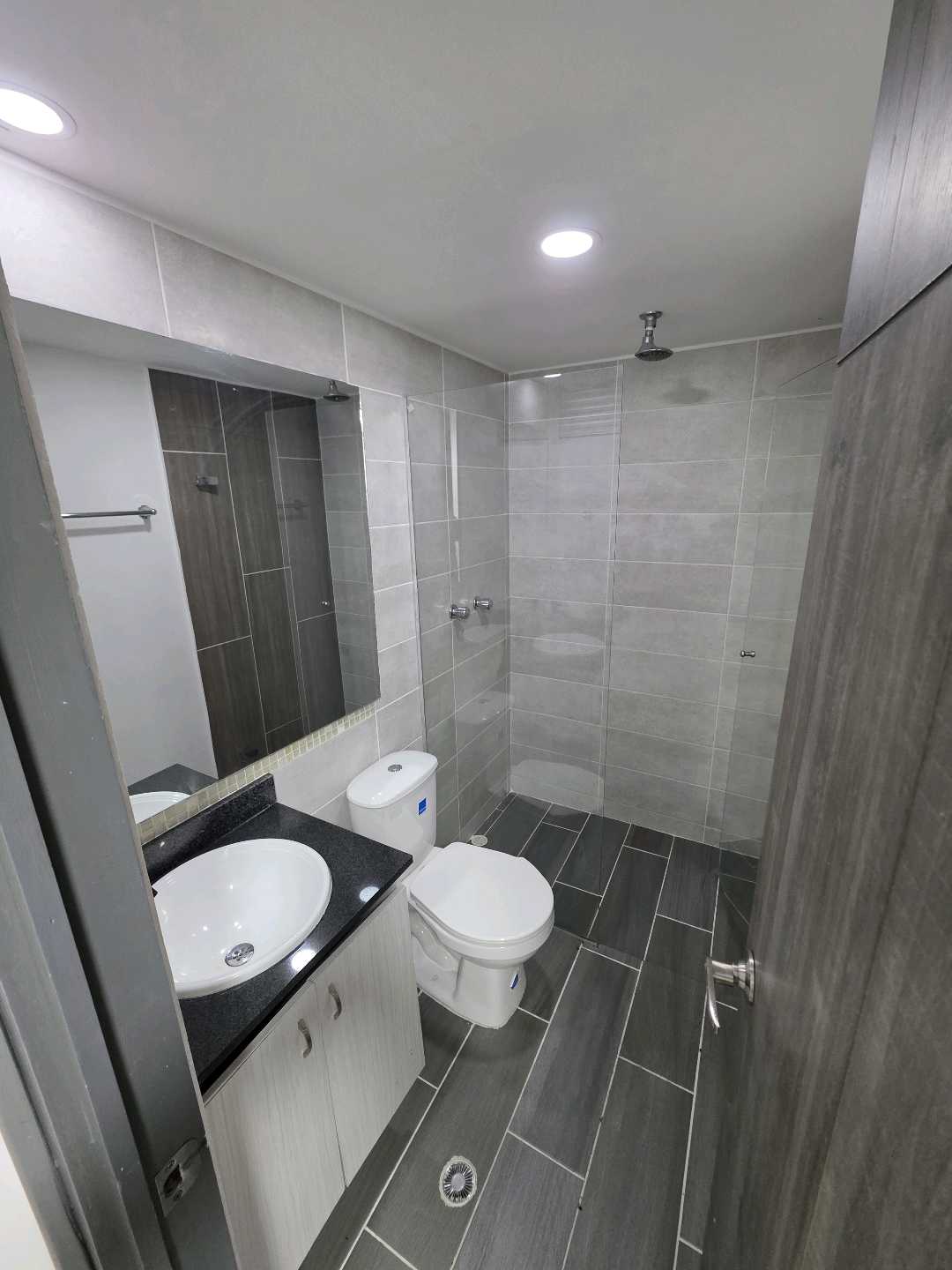 Arriendo apartamento castellana