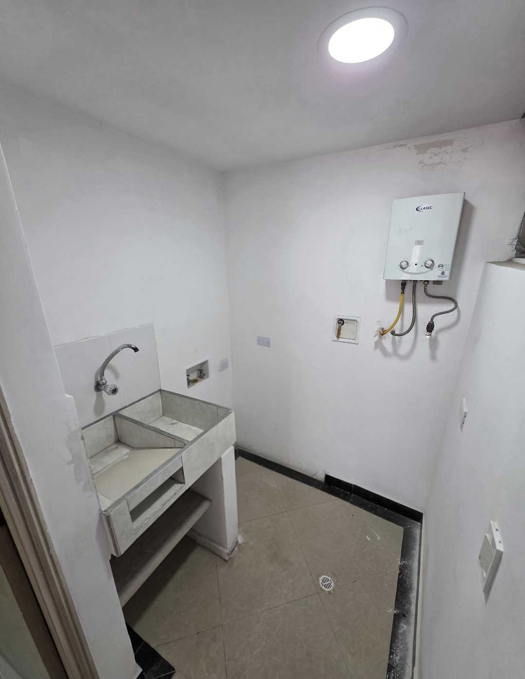 Arriendo apartamento castellana