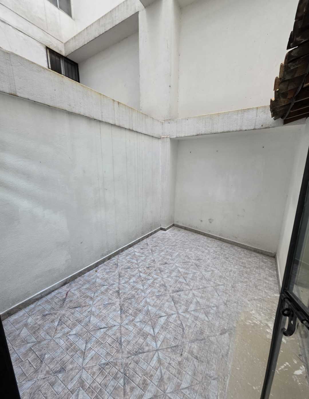 Arriendo apartamento castellana