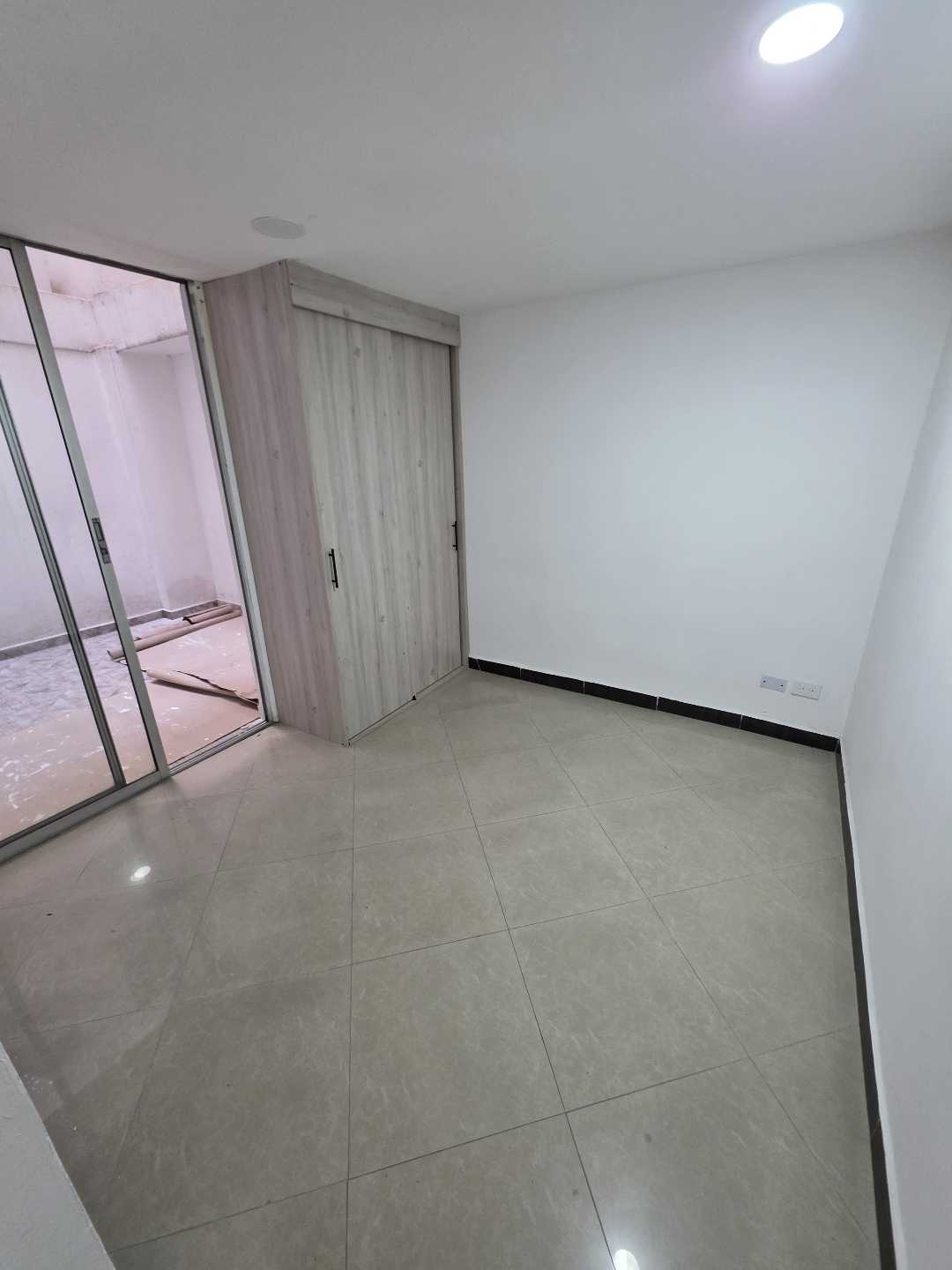 Arriendo apartamento castellana