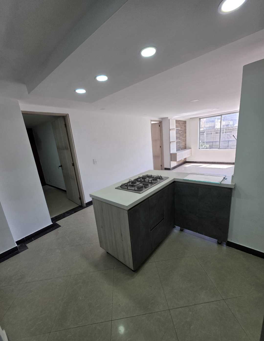 Arriendo apartamento castellana