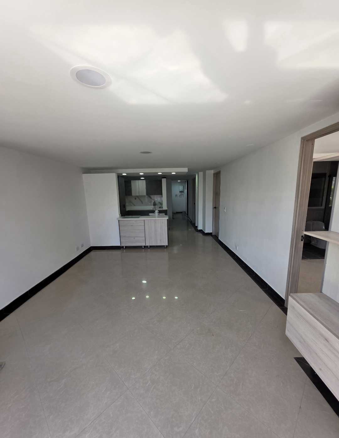 Arriendo apartamento castellana