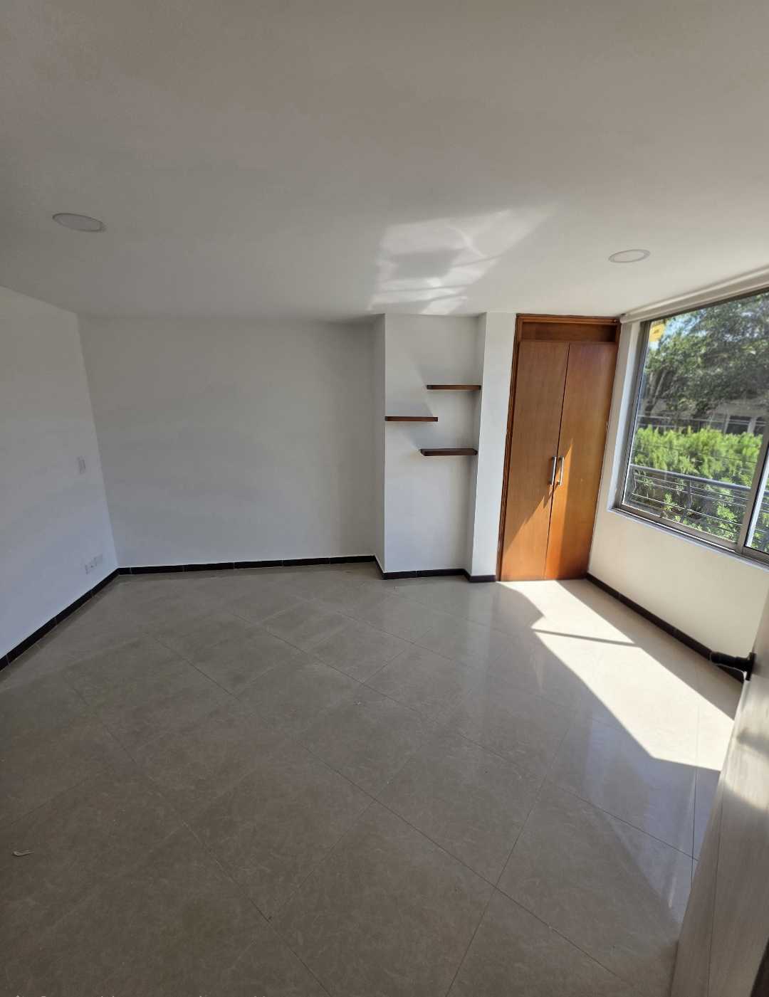 Arriendo apartamento castellana