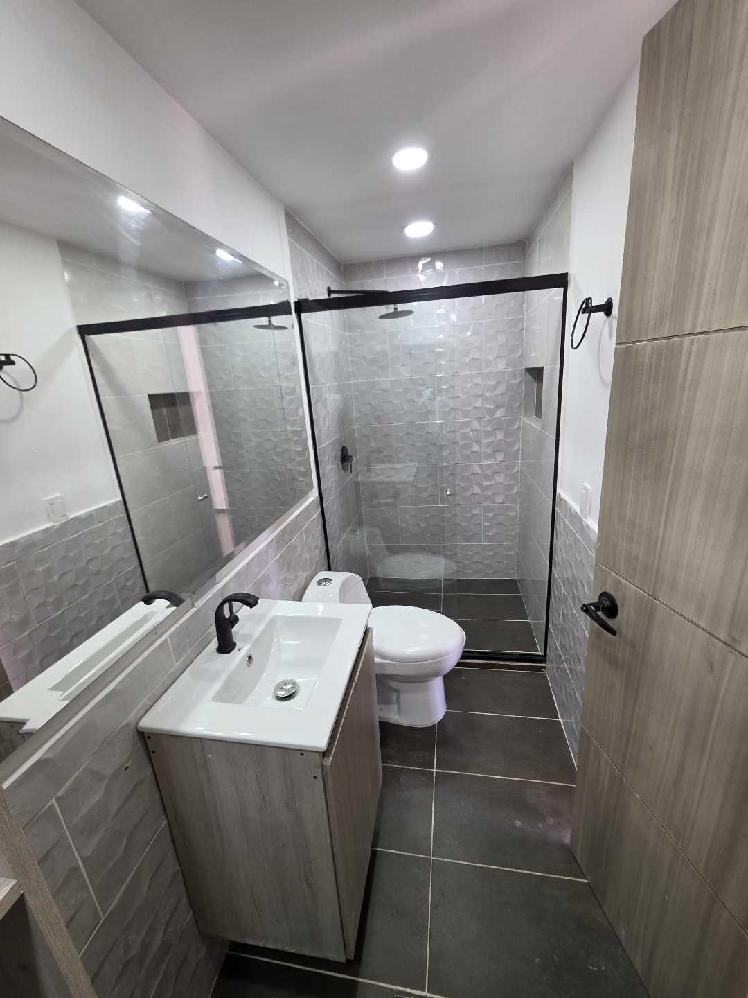 Arriendo apartamento castellana