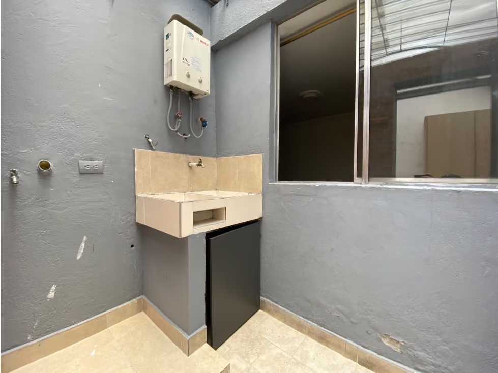 Arriendo apartamento castellana