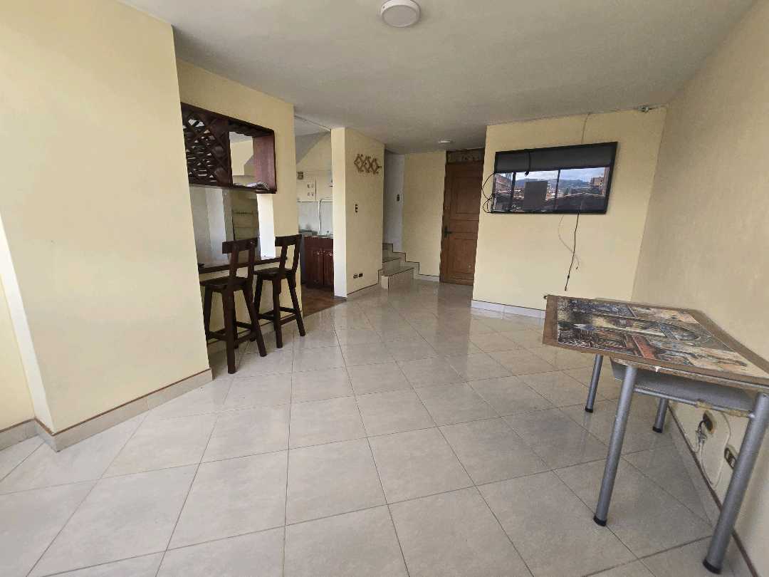 Arriendo apartamento colores