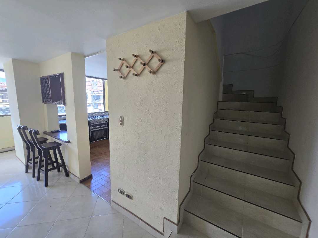 Arriendo apartamento colores