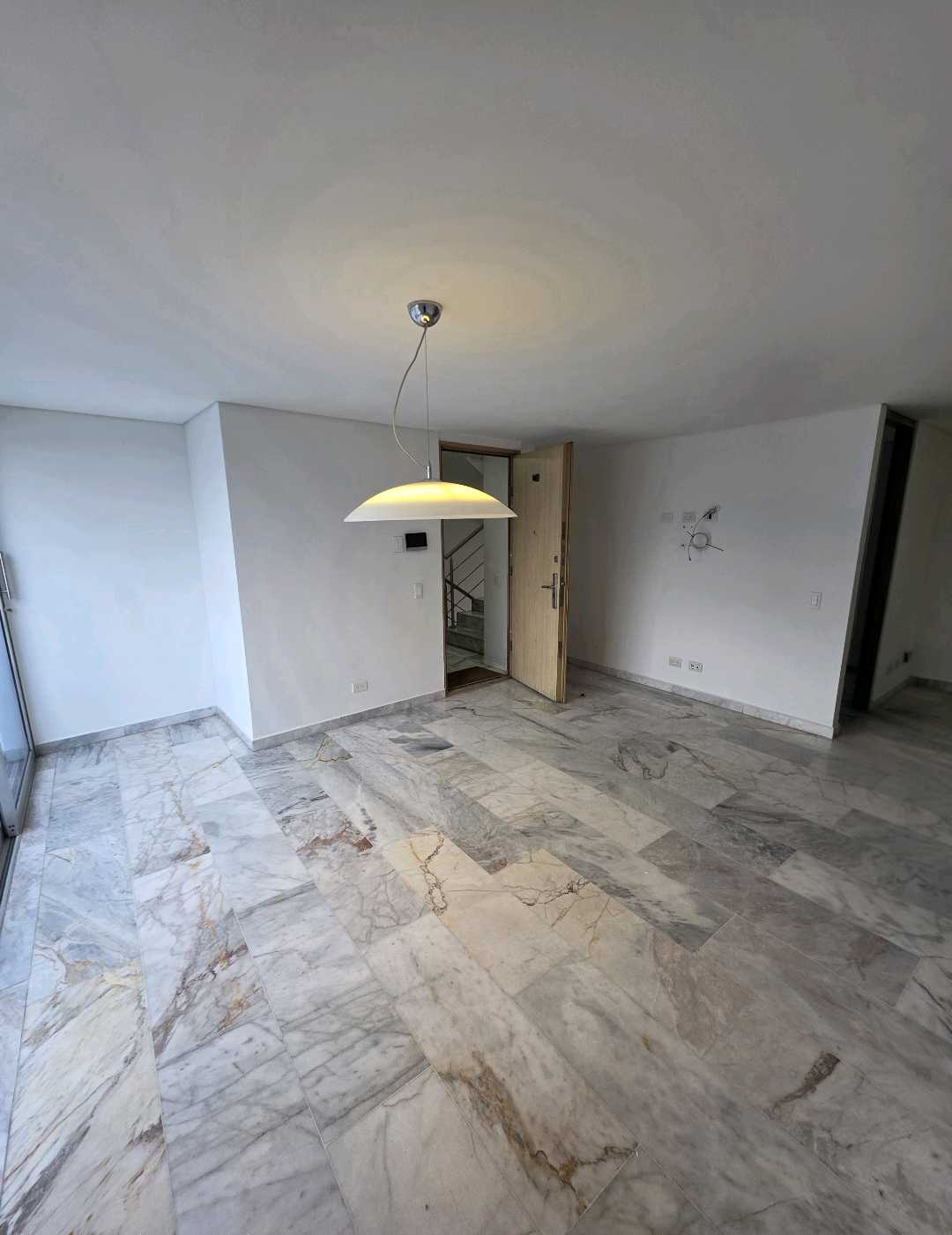 Arriendo apartamento conquistadores