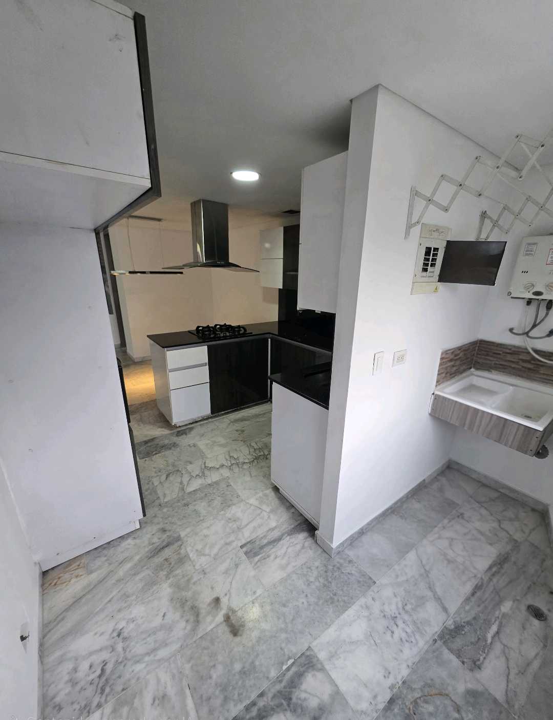 Arriendo apartamento conquistadores