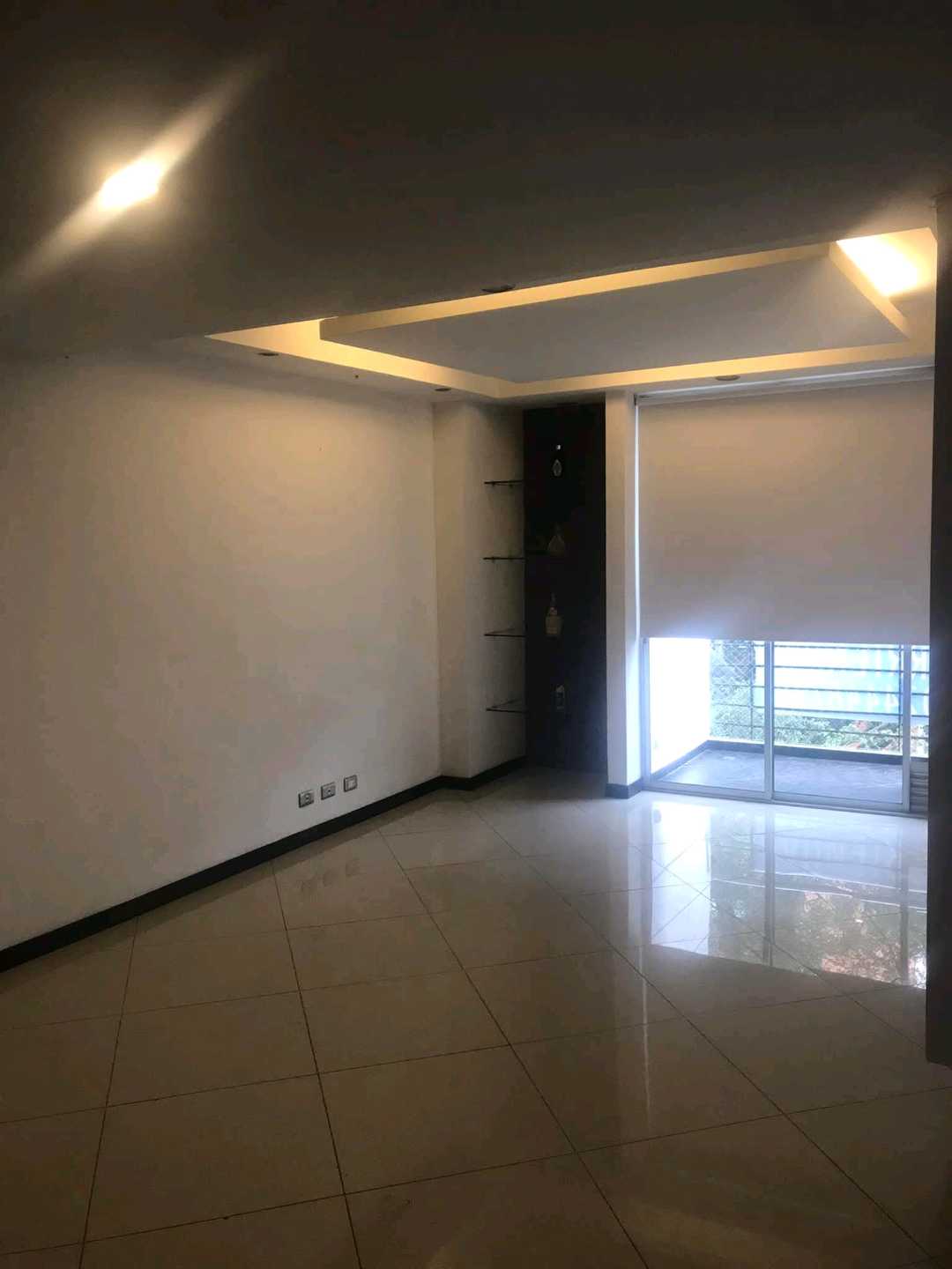 Arriendo apartamento duplex laureles