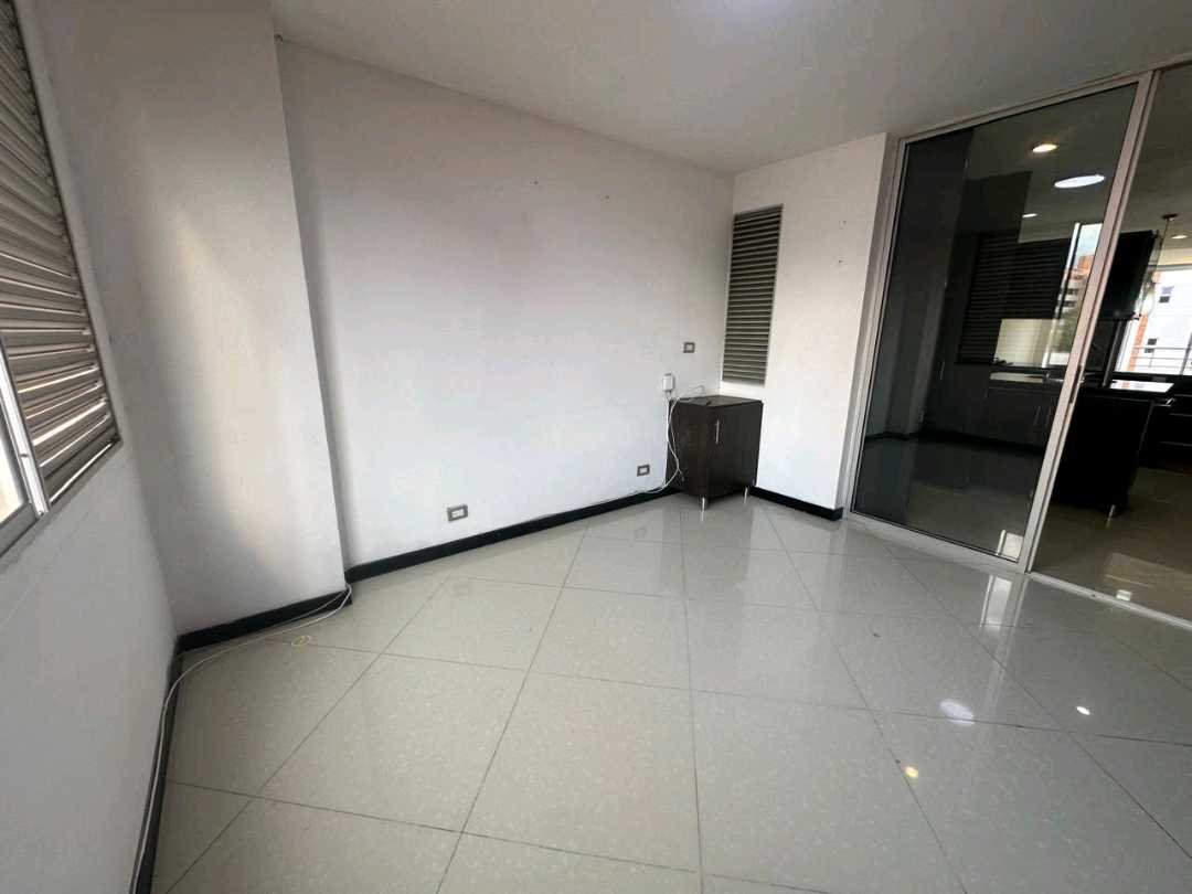 Arriendo apartamento duplex laureles