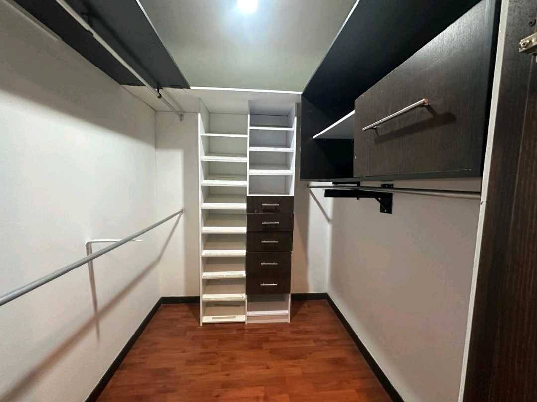 Arriendo apartamento duplex laureles