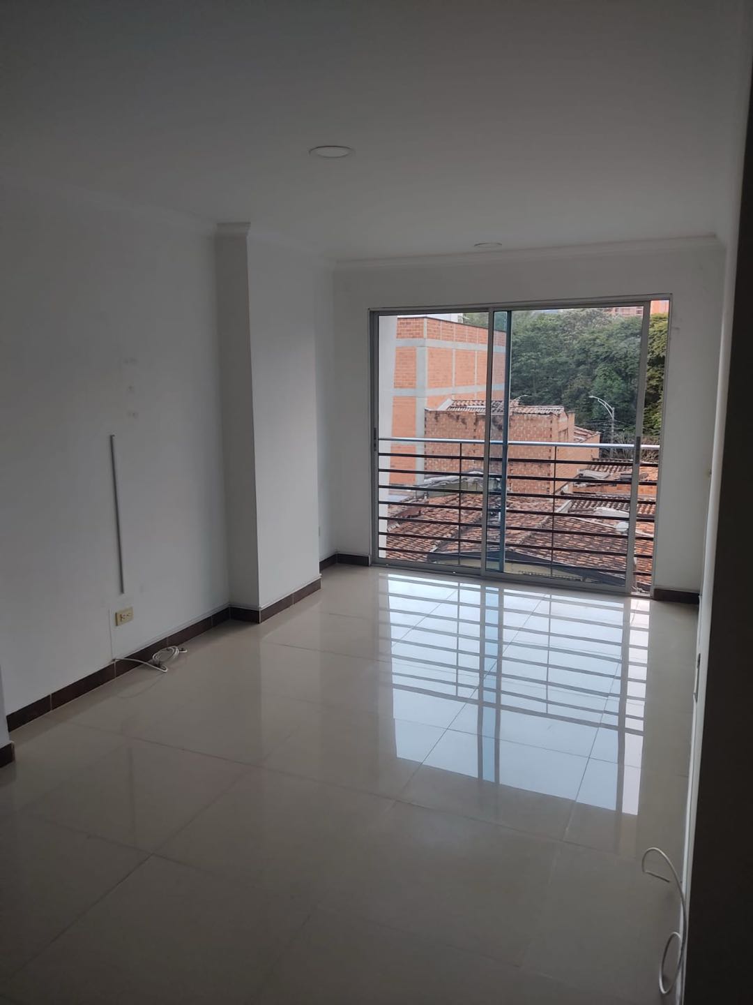ARRIENDO APARTAMENTO EN EL VELÓDROMO