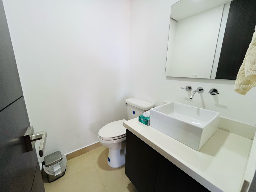 ARRIENDO APARTAMENTO - ENVIGADO SECTOR LOMA DE LAS BRUJAS