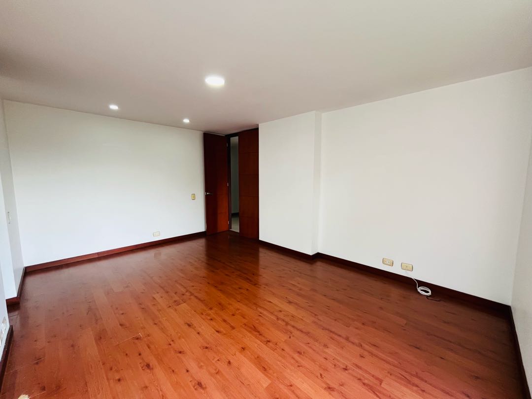 ARRIENDO APARTAMENTO EN ENVIGADO SECTOR BENEDICTINOS.