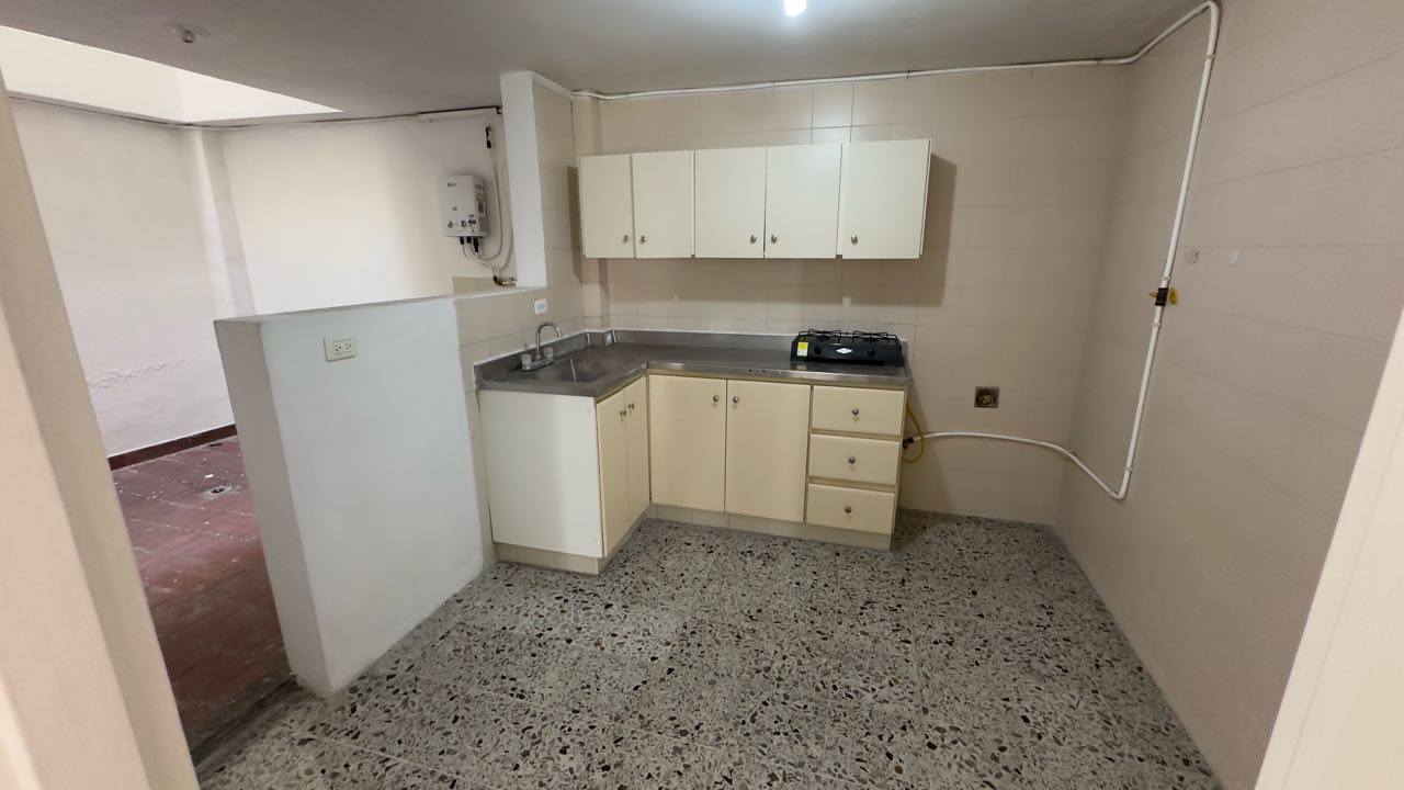 Arriendo apartamento en la América danubio