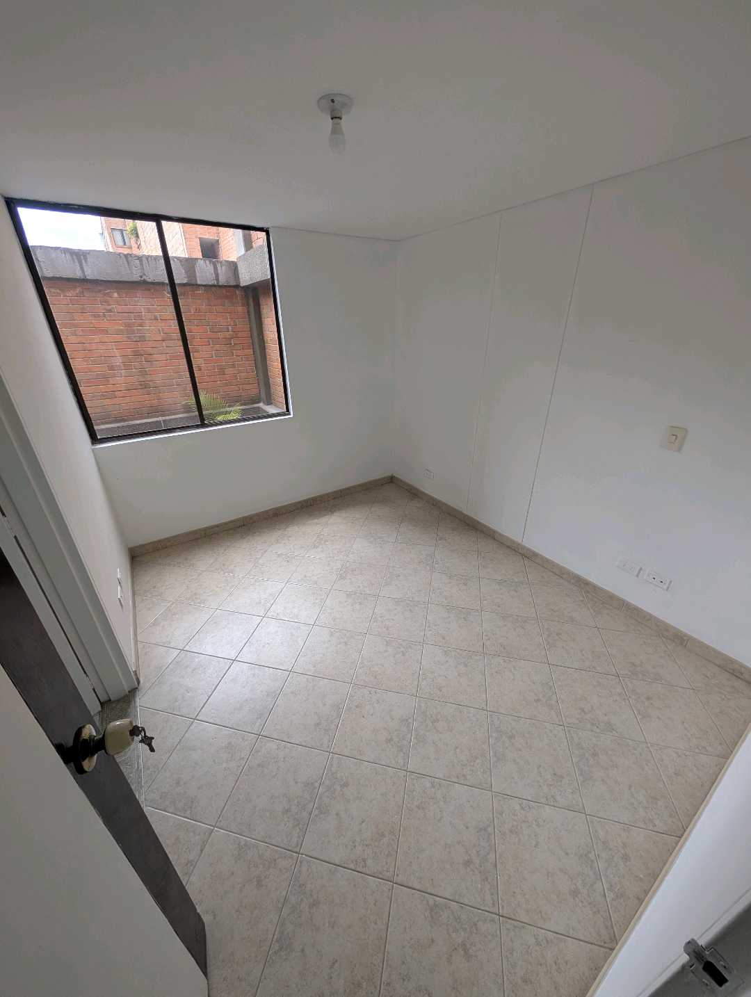 Arriendo apartamento en la avenida Nutibara