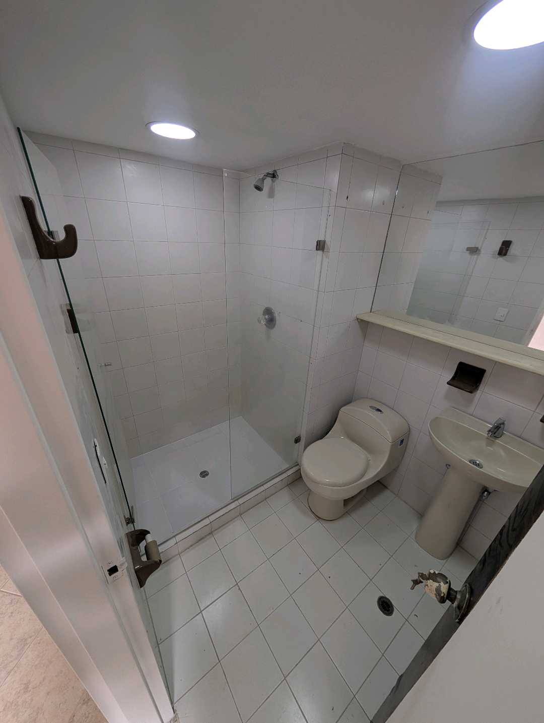 Arriendo apartamento en la avenida Nutibara