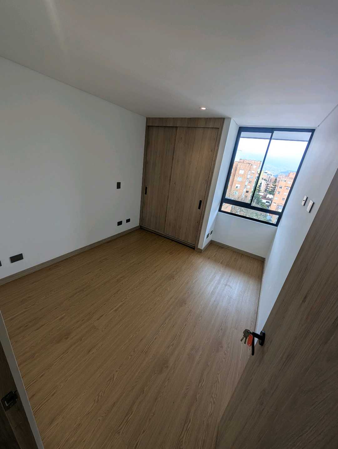 Arriendo apartamento en la castellana
