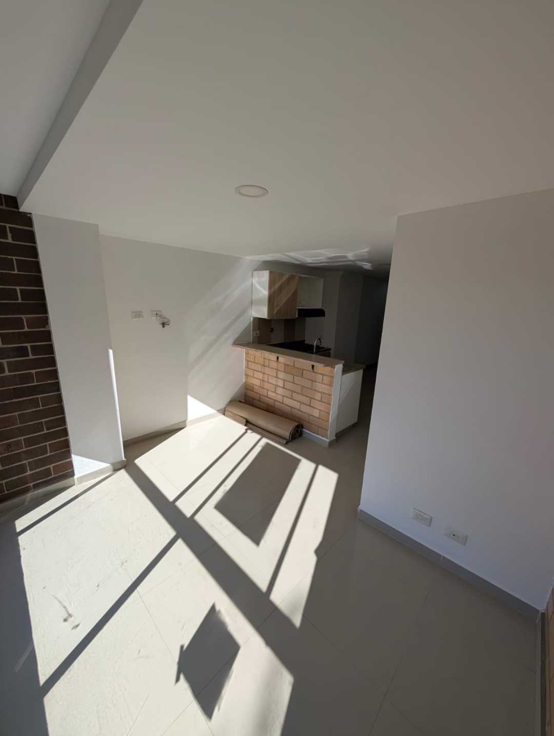 Arriendo apartamento en la castellana