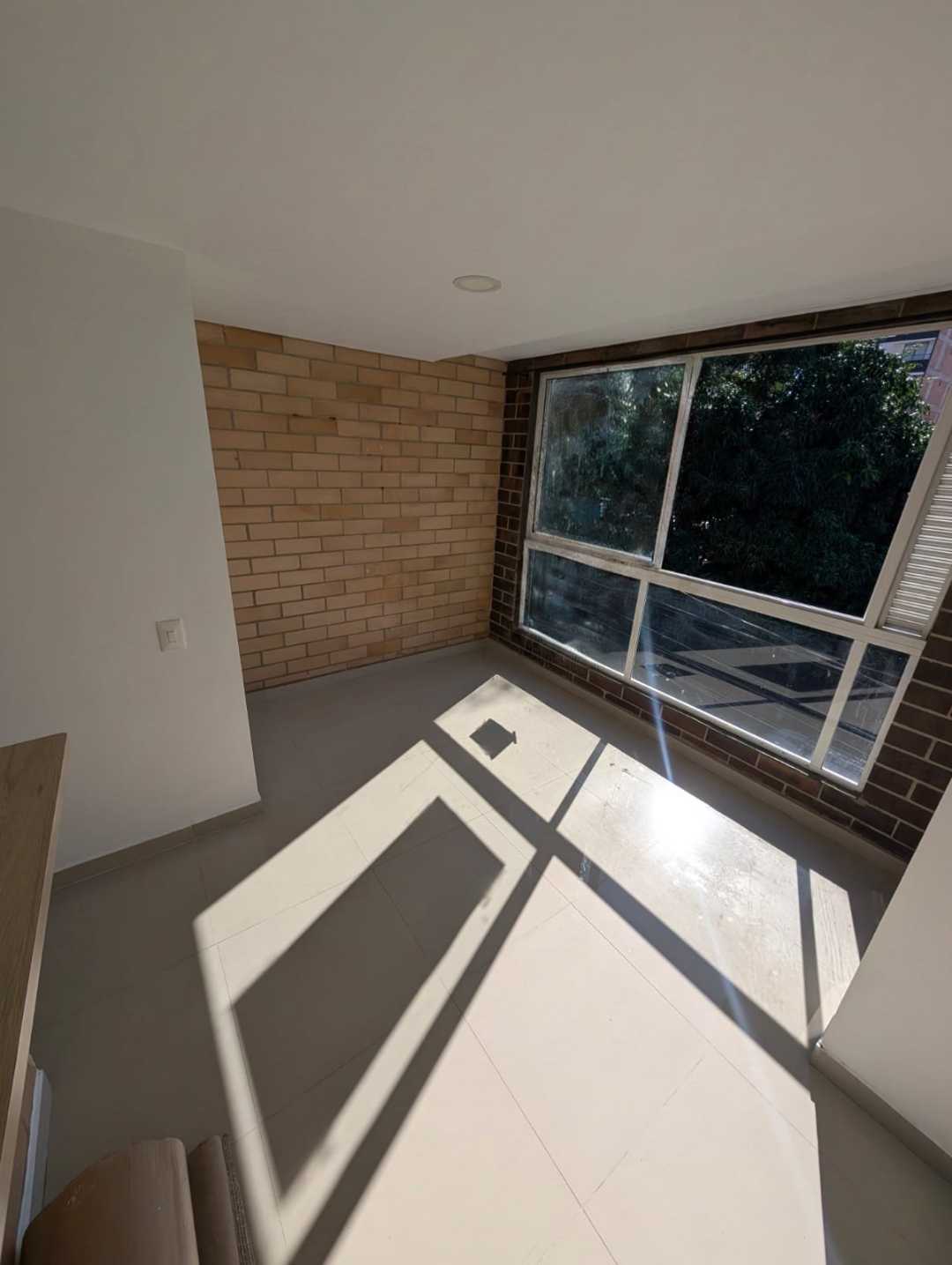 Arriendo apartamento en la castellana