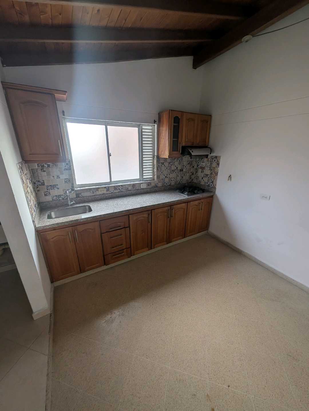 Arriendo apartamento en la floresta