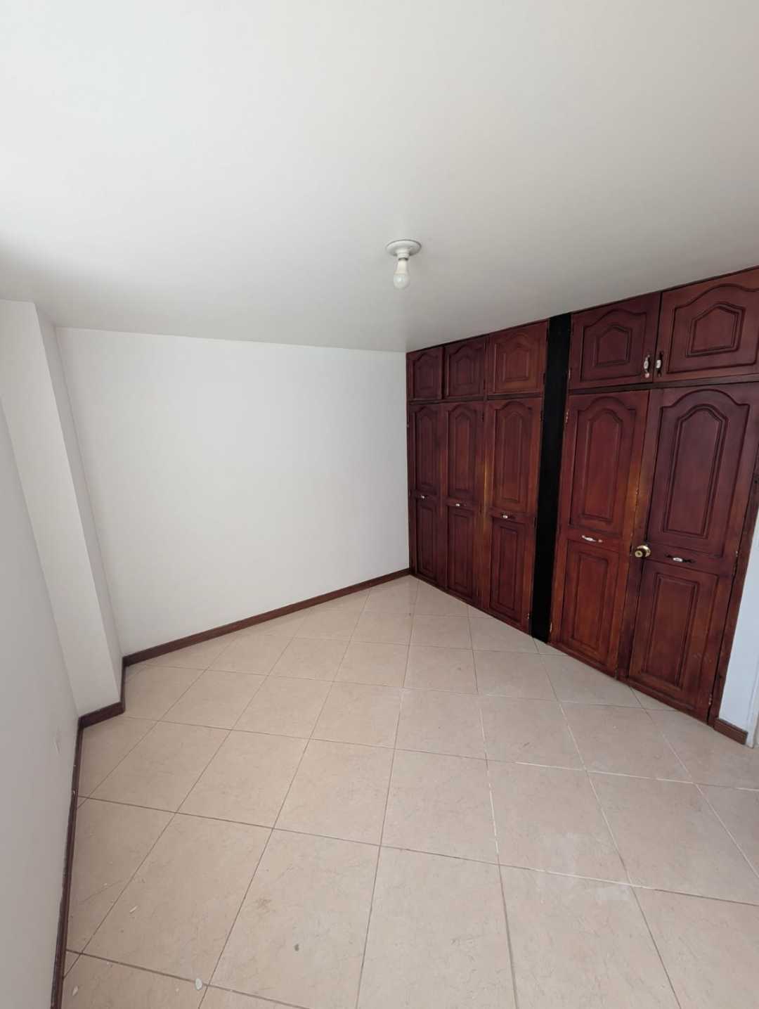 Arriendo apartamento en la floresta