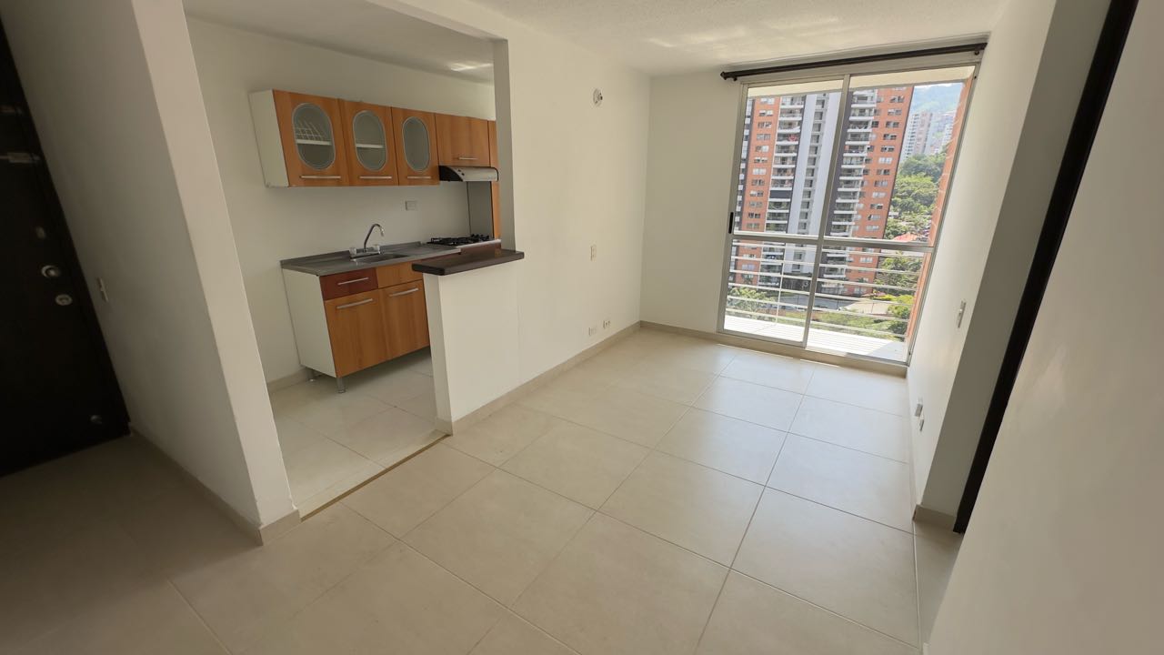 Arriendo apartamento en la loma de los Bernal