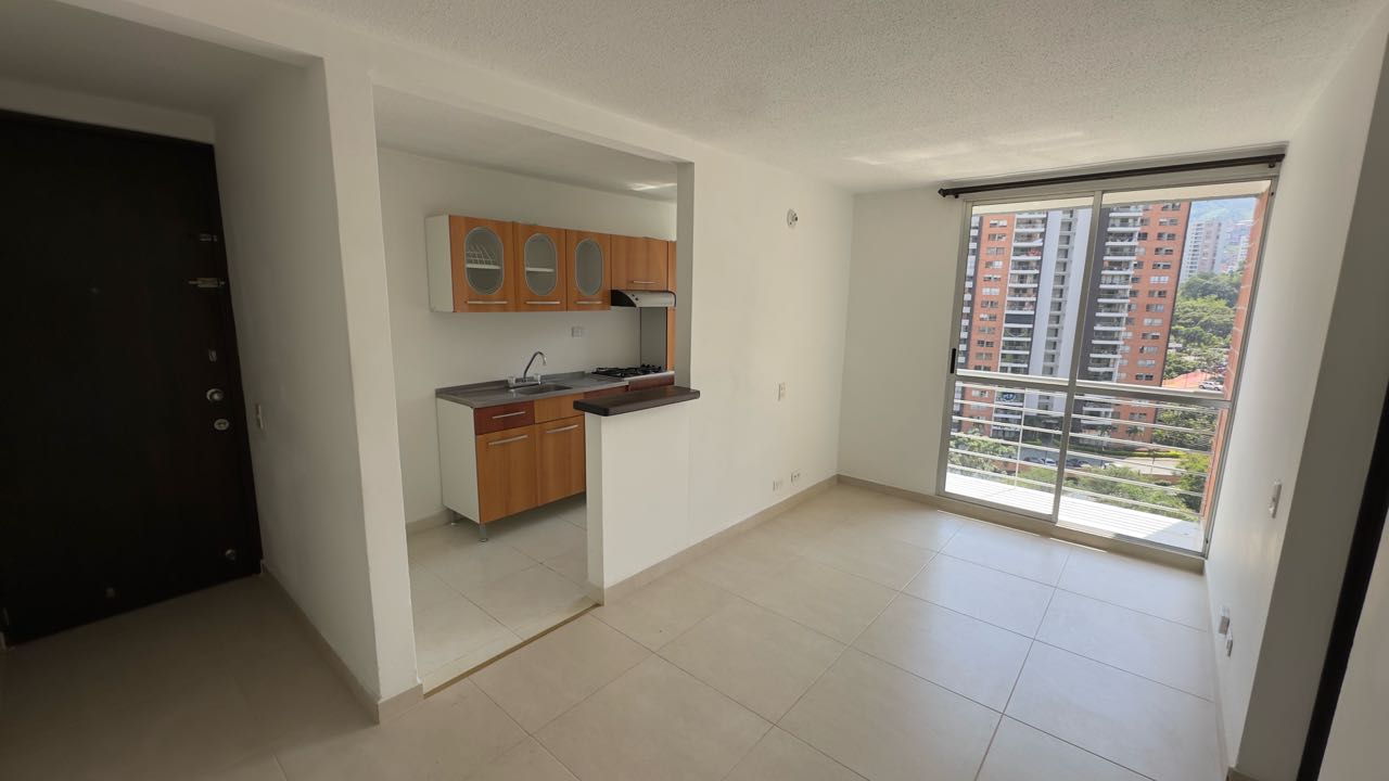 Arriendo apartamento en la loma de los Bernal